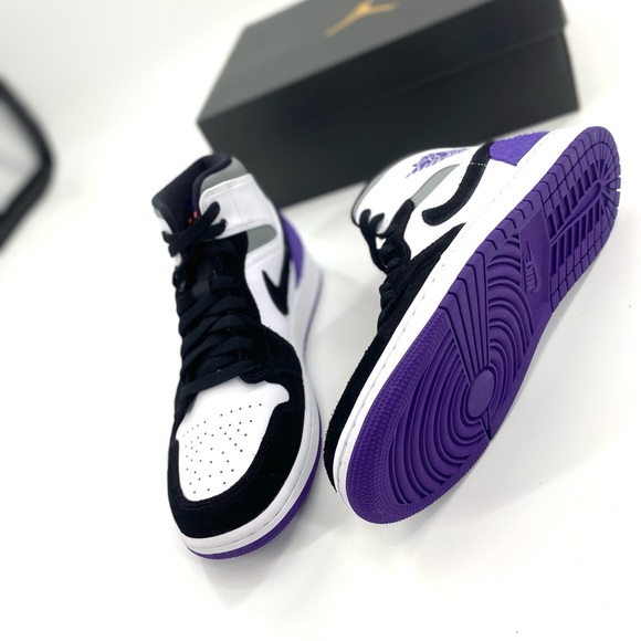 Air Jordan 1 Mid SE “Varsity Purple” Men’s Size 9 NEW WITH BOX - Picture 5 of 8
